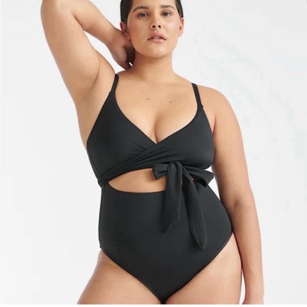 Knix leakproof sunset wrap black one piece swimsuit M +